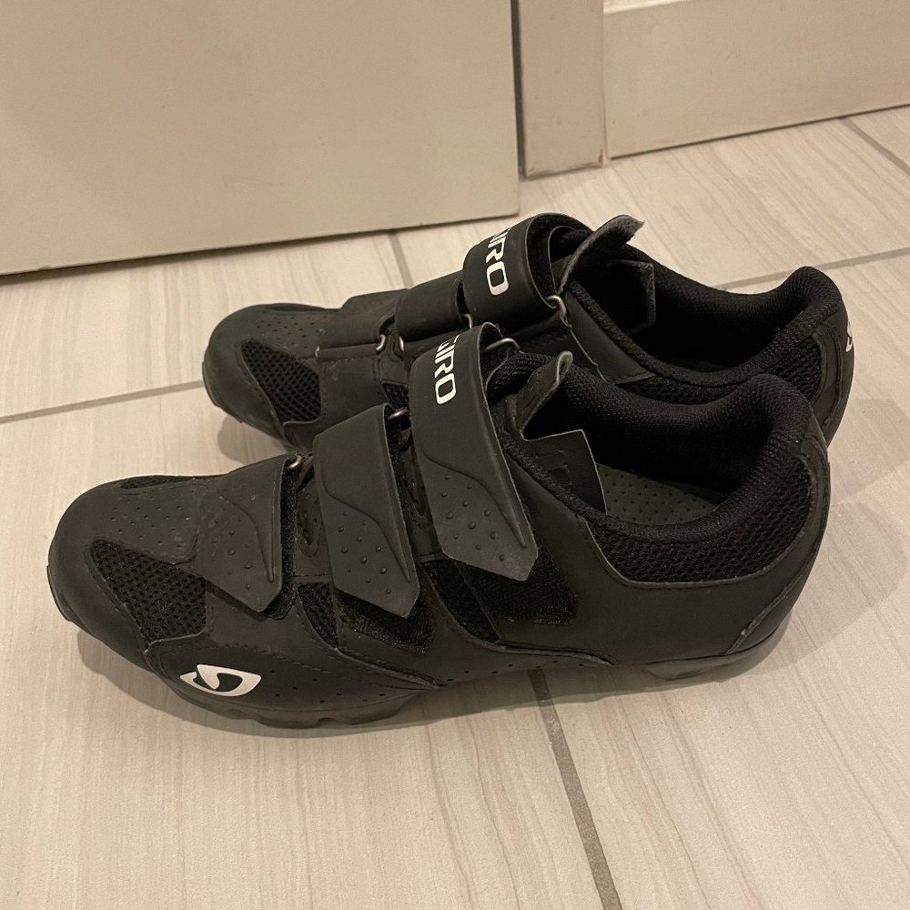 Giro Riela R II Mountain Cycling Shoes - Picture 2 of 6